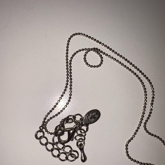 Cookie Lee Cupcake Necklace - Picture 3 of 3